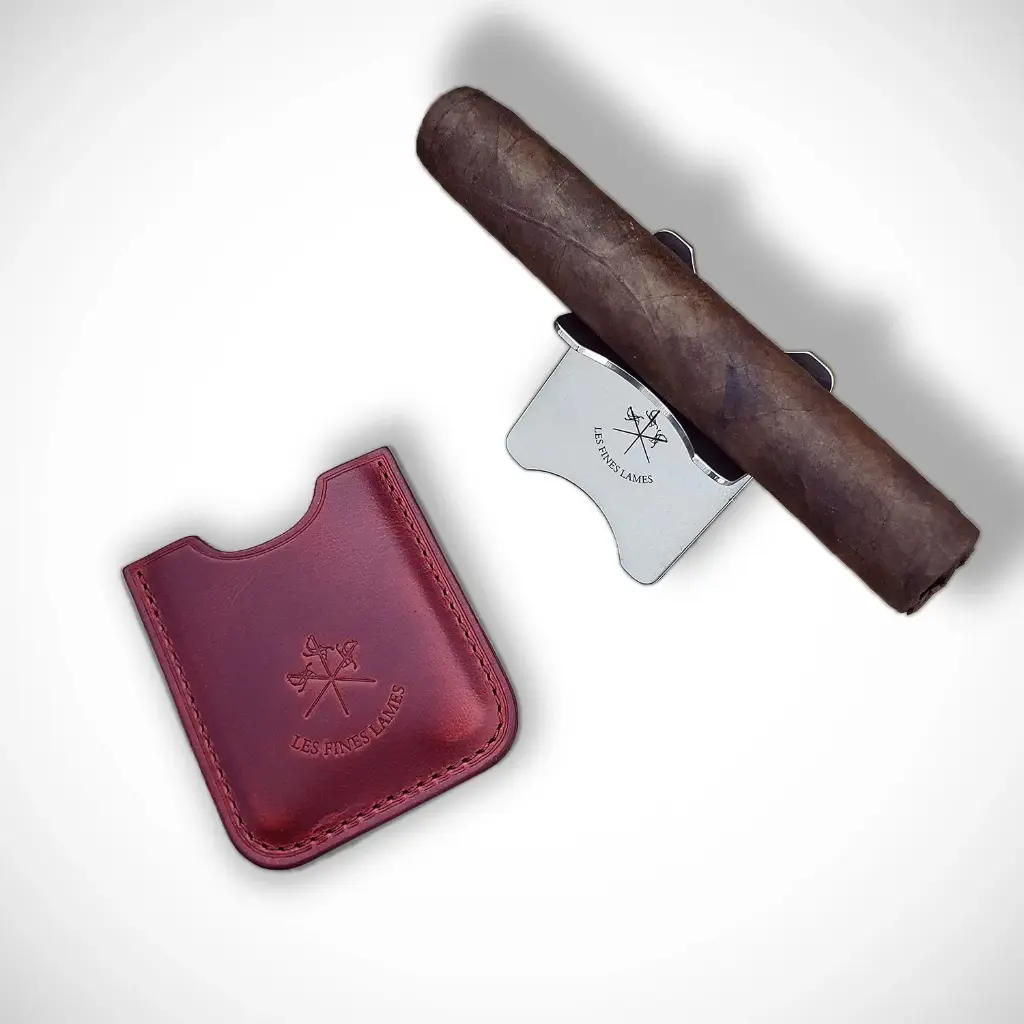 Les Fines Lames Cigar Stand
